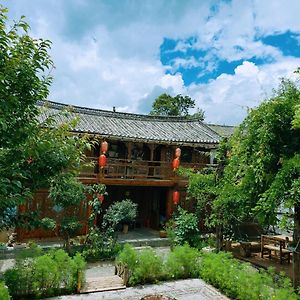 Lijiang Baisha Holiday Resort